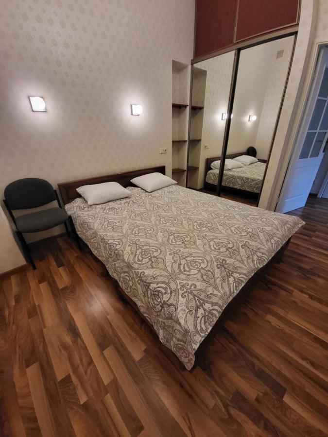 Lacplesa Central Apartments Riga Esterno foto