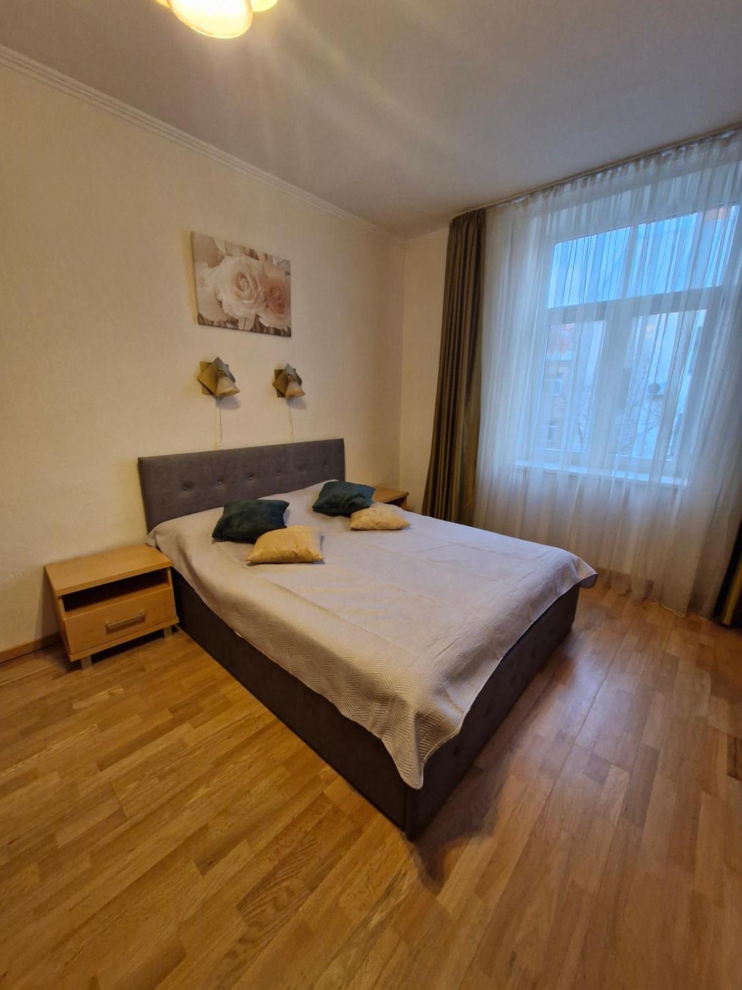 Lacplesa Central Apartments Riga Esterno foto