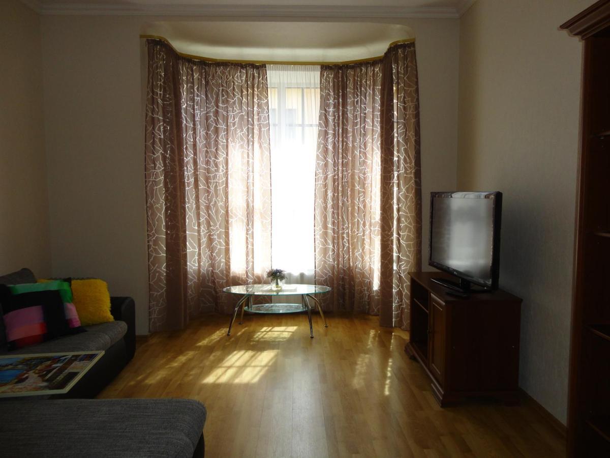 Lacplesa Central Apartments Riga Esterno foto